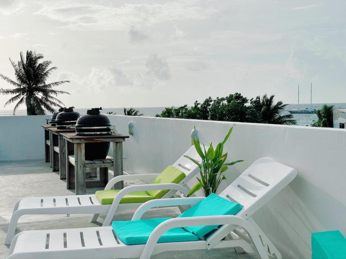 Aquzz Hotel & Spa - Maldives Maafushi Exterior photo